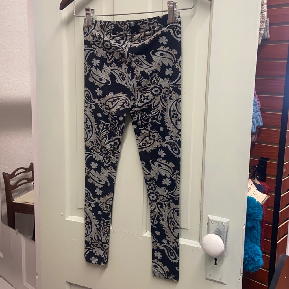 Girls Paisley Leggings